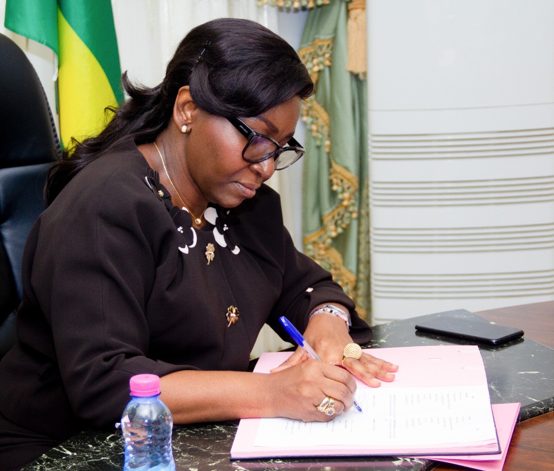 Le Togo signe un accord de partenariat économique et technique avec Singapore Cooperation Enterprise (SCE).